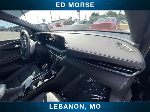 Used 2025 Buick Envista Sport Touring w/ Experience Buick Package FWD image 26