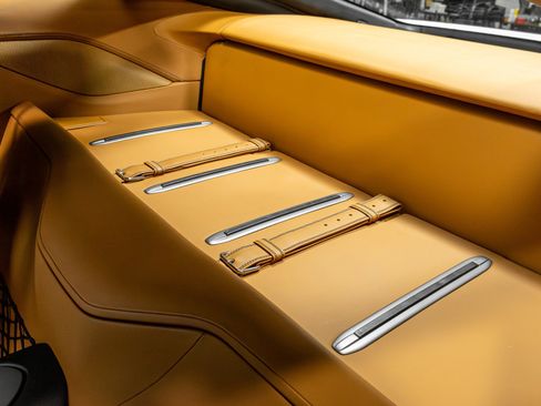 Used 2015 Ferrari F12 Berlinetta image 14