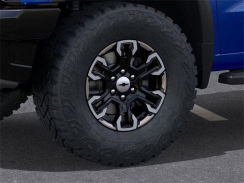 New 2025 Chevrolet Silverado 1500 ZR2 w/ Technology Package image 10