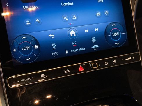 New 2026 Mercedes-Benz C 300 Sedan image 18