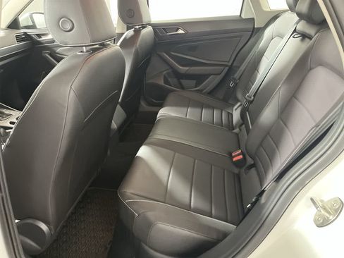 Used 2023 Volkswagen Jetta SE w/ Panoramic Sunroof Package FWD image 27
