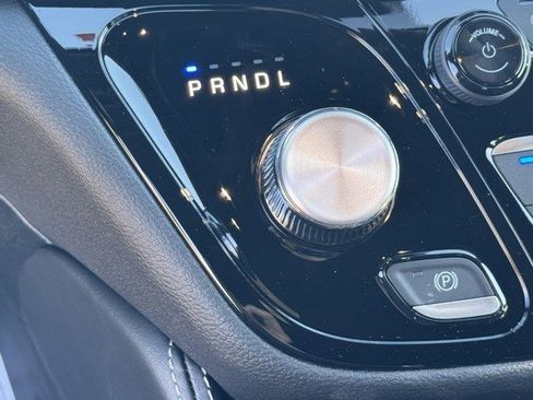 New 2026 Chrysler Pacifica Limited w/ S Appearance Package image 21