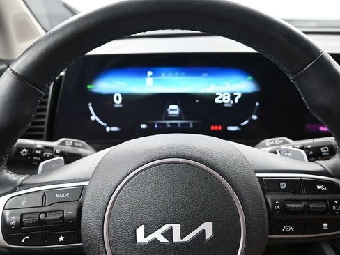 Certified 2025 Kia Sportage SX Prestige AWD/4WD image 16