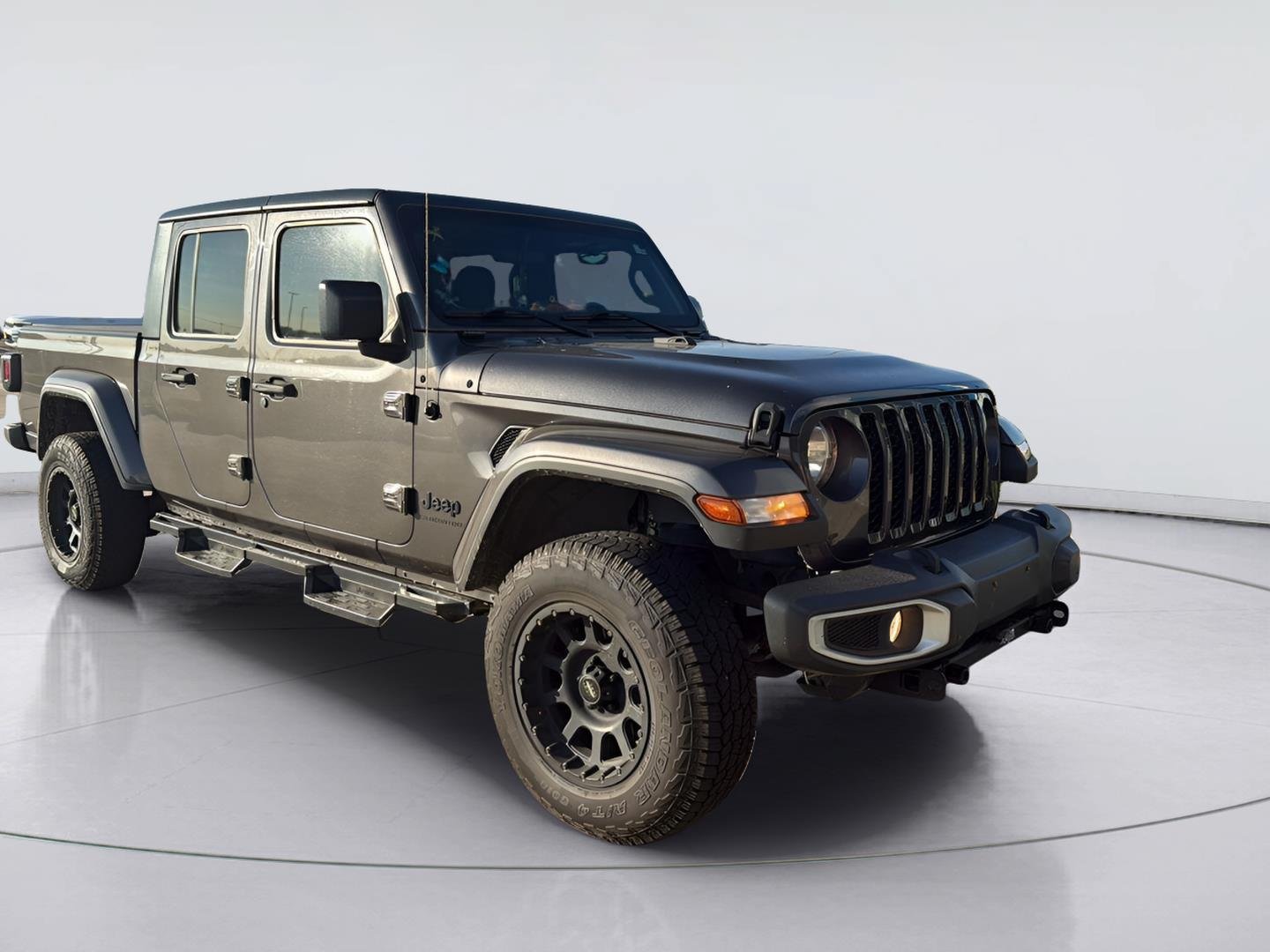 Used 2021 Jeep Gladiator Sport AWD/4WD image 4