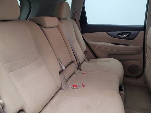 Used 2015 Nissan Rogue SV image 19