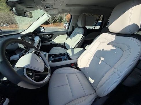 New 2026 Lincoln Aviator Reserve w/ Jet Appearance Package image 14