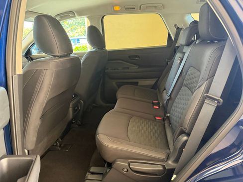 Used 2025 Nissan Pathfinder SV image 20