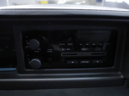 Used 1994 Oldsmobile Cutlass Supreme S image 10