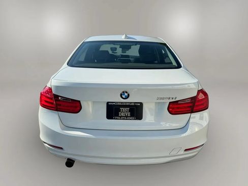 Used 2015 BMW 320i Sedan RWD image 9