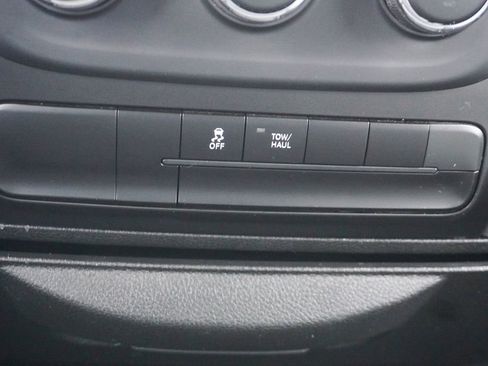 Used 2023 RAM 1500 Classic SLT image 15