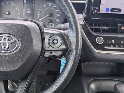 Used 2024 Toyota Corolla LE FWD image 21