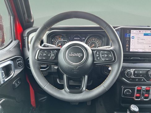 Used 2024 Jeep Gladiator Sport AWD/4WD image 34