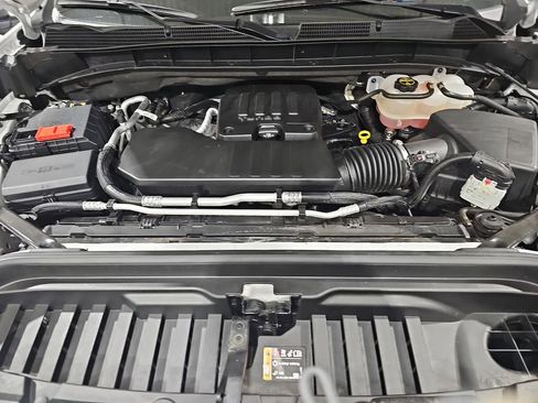 Used 2024 GMC Sierra 1500 Elevation image 34