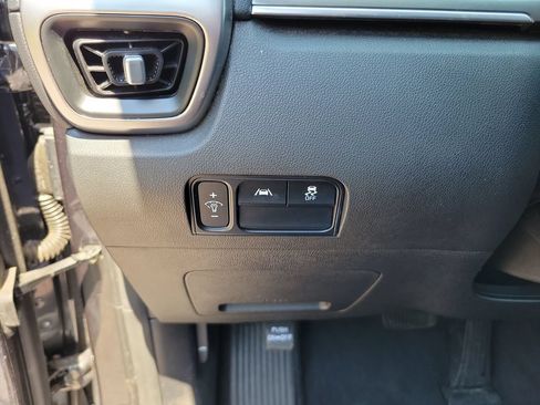 Used 2022 Kia Sorento LX FWD image 24