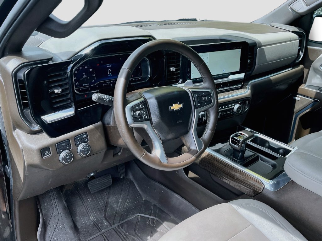 Used 2024 Chevrolet Silverado 1500 RST w/ Convenience Package II AWD/4WD image 9