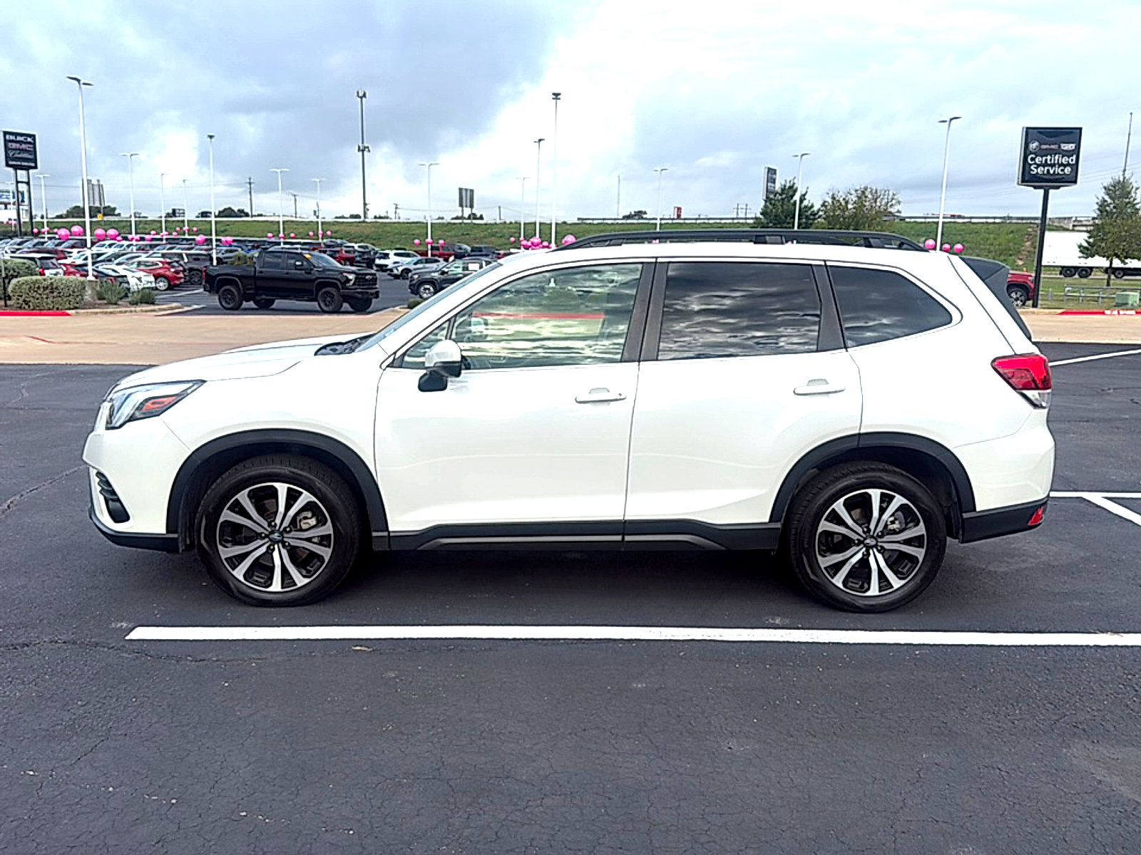 Used 2024 Subaru Forester Limited AWD/4WD image 5