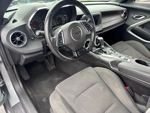Used 2023 Chevrolet Camaro LT RWD image 13