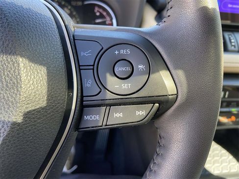 Used 2024 Toyota RAV4 XLE Premium image 32