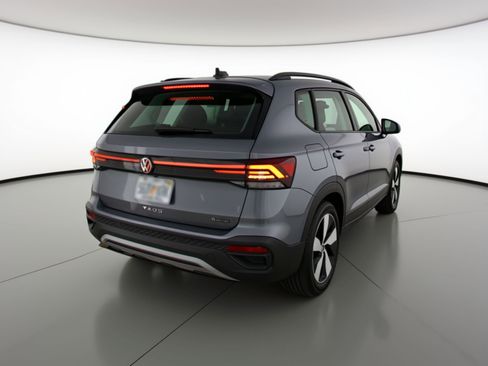 Used 2025 Volkswagen Taos S image 9