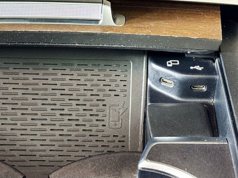 Used 2020 Mercedes-Benz GLS 580 4MATIC image 18