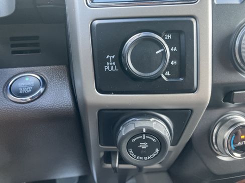 Used 2018 Ford F150 King Ranch w/ Equipment Group 601A Luxury AWD/4WD image 26
