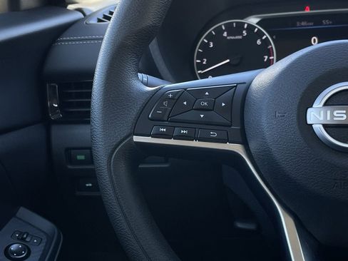 Used 2024 Nissan Sentra SV image 14