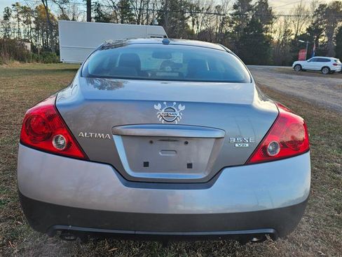 Used 2008 Nissan Altima 3.5 SE w/ Premium Pkg image 5