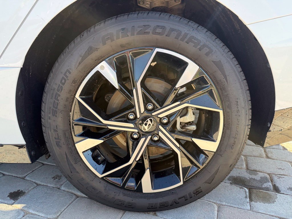 Used 2025 Hyundai Sonata SEL FWD image 9