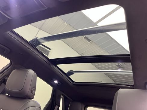 Certified 2020 Cadillac XT5 Sportv w/ Platinum Package AWD/4WD image 7
