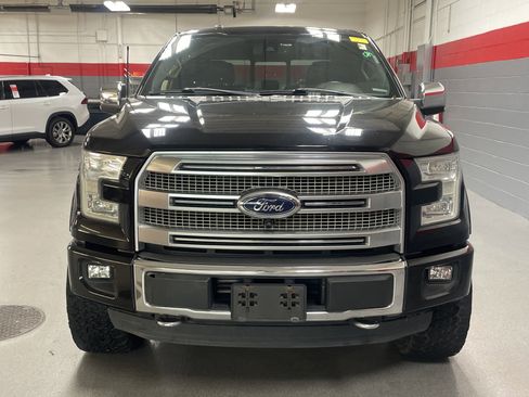 Used 2016 Ford F150 Platinum w/ Equipment Group 701A Luxury AWD/4WD image 3