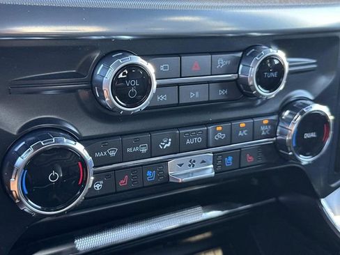 New 2025 Ford F150 Lariat w/ Equipment Group 502A High image 31