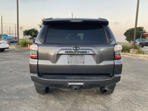 Used 2023 Toyota 4Runner SR5 Premium w/ Moonroof Package RWD image 6