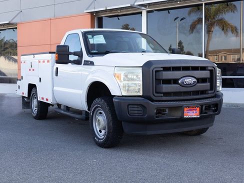 Used 2015 Ford F250 XL w/ Power Equipment Group AWD/4WD image 6