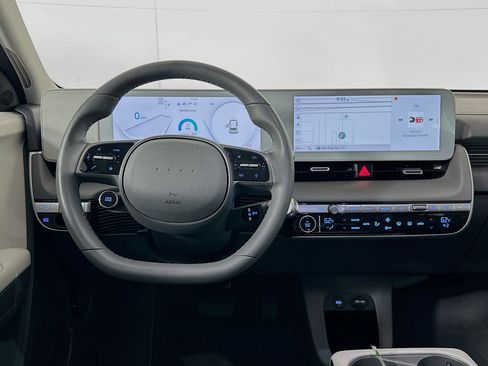 Used 2024 Hyundai Ioniq 5 SEL image 18