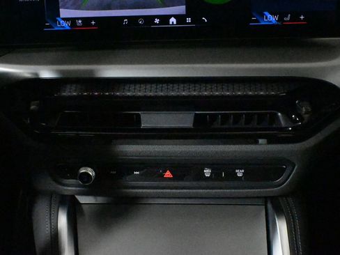 Used 2025 BMW M240i xDrive Coupe w/ Premium Package image 24