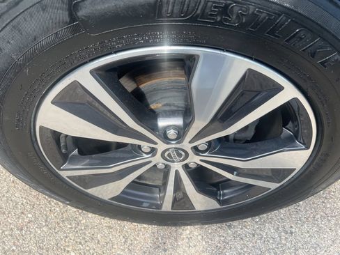 Certified 2022 Nissan Murano SV AWD/4WD image 40
