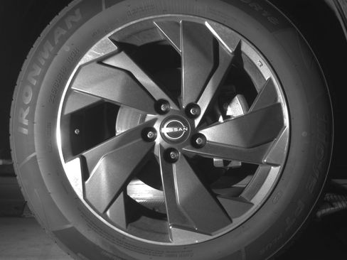 Used 2025 Nissan Rogue SV AWD/4WD image 13