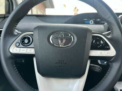 Used 2019 Toyota Prius Prime Premium image 27