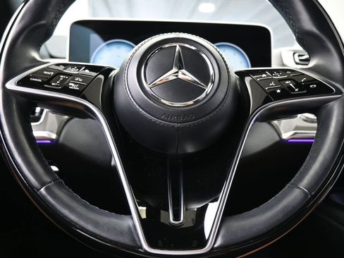 Used 2022 Mercedes-Benz S 580 4MATIC Sedan image 35