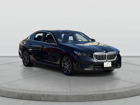 Used 2026 BMW 530i xDrive w/ Premium Package AWD/4WD image 1