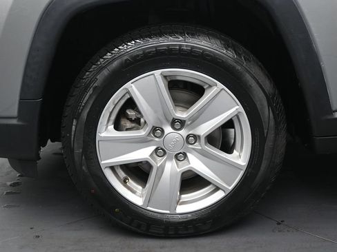 Used 2022 Jeep Compass Latitude w/ Convenience Group AWD/4WD image 12