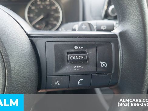 Used 2023 Nissan Rogue S FWD image 11