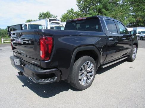 Used 2023 GMC Sierra 1500 Denali w/ Denali Reserve Package AWD/4WD image 8