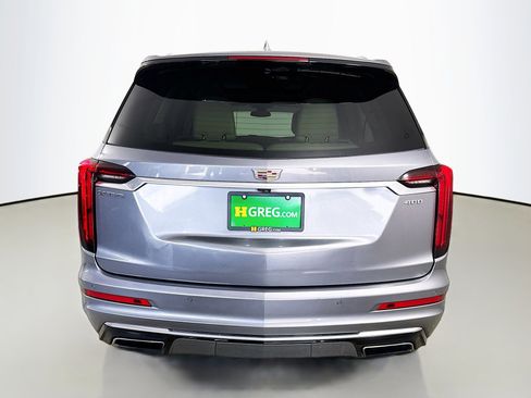 Used 2022 Cadillac XT6 Premium Luxury image 7