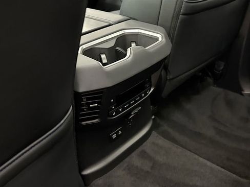 Used 2025 Toyota Sequoia Platinum image 26