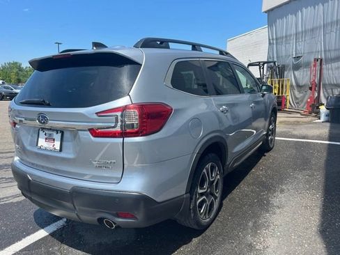 Used 2023 Subaru Ascent Limited AWD/4WD image 5