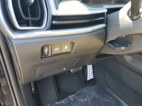 New 2025 Kia Sorento SX Prestige w/ Olive Brown Leather Package image 16