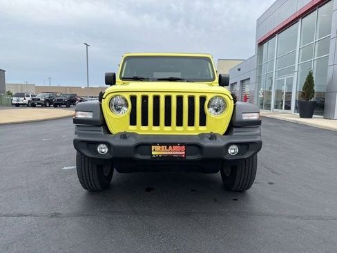 Used 2023 Jeep Wrangler Sport AWD/4WD image 2