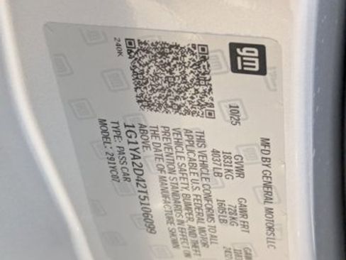 Used 2026 Chevrolet Corvette Stingray Coupe w/ Z51 Performance Package image 15