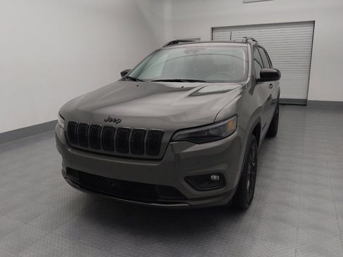 Used 2023 Jeep Cherokee Altitude Lux image 15